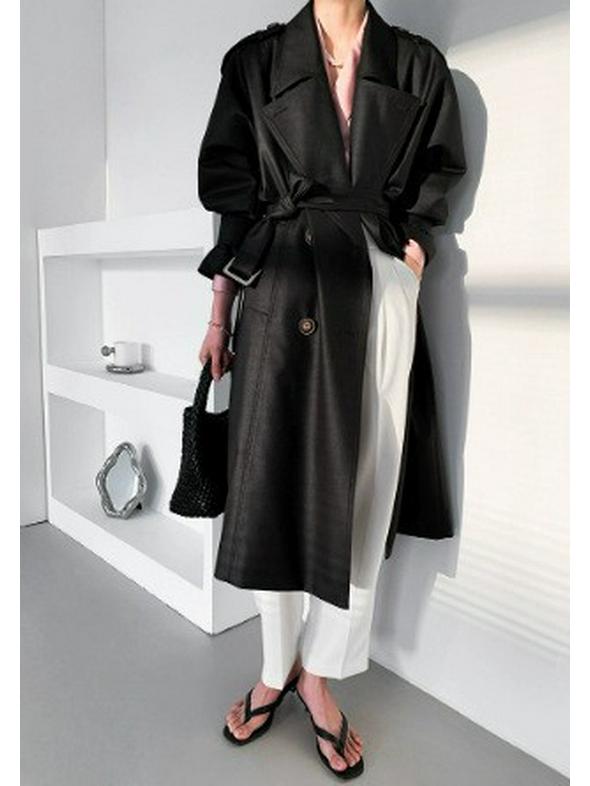 

Женский двубортный тренч средней длины с лацканами и трехмерным силуэтом Medium чёрный