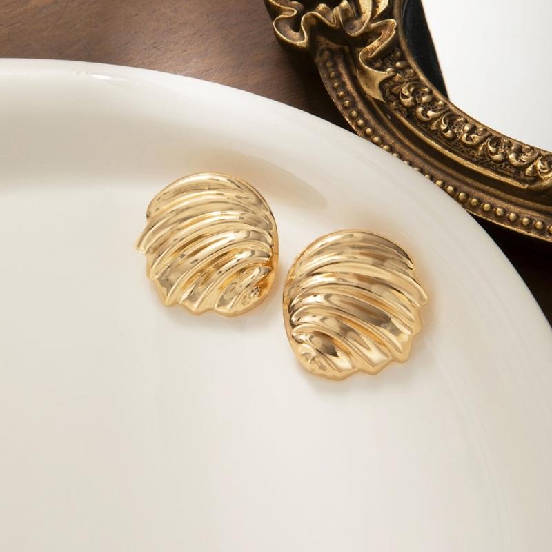 Creative Ear Jewelry Hollow Flower Themed Studs Earring Ears Pin Iron Texture Suitable for Creative Personalities