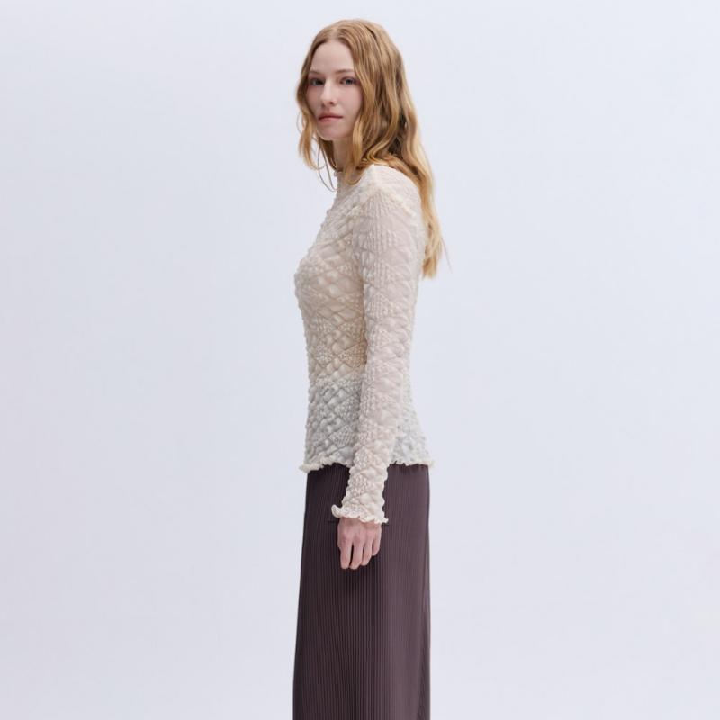 PleaTs Me Square Embossed Frill T shirT ppTss126006