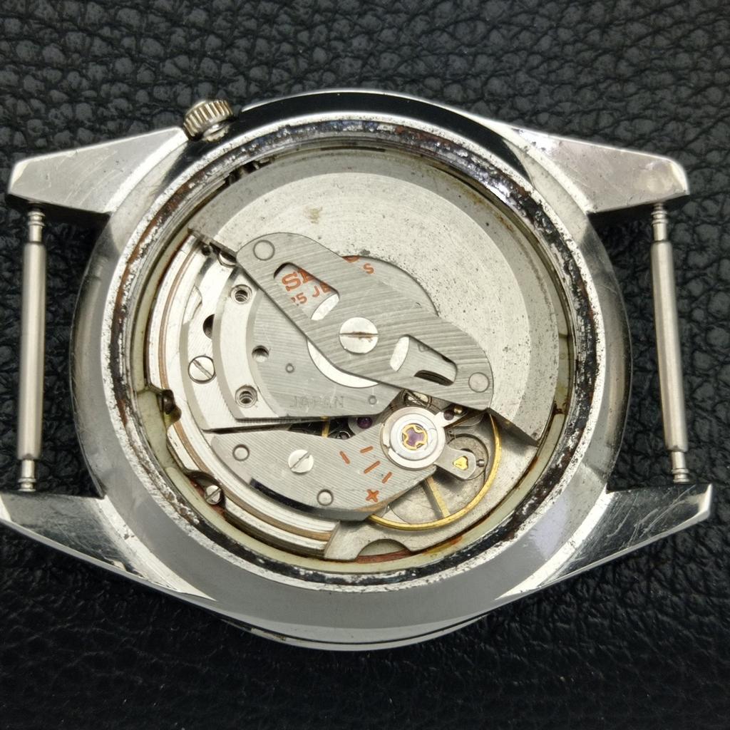 Seiko 5 AUTOMATIC VINTAGE 6106B JAPAN MENS ARABIC WHITE DIAL WATCH A702453-5 R124-a702453