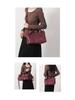 Textured Soft Leather Crossbody Handbag for Middle-Aged Women – Lightweight, Large Capacity, Perfect for Commuting.