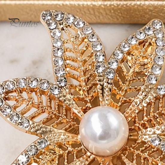 Strong Buckle Brooch Hollow Maple Leaf Shape Brooch, Retro Floral with Electroplated Design, Electroplating Anti-Oxidation Badge for Coats Shirts Bags