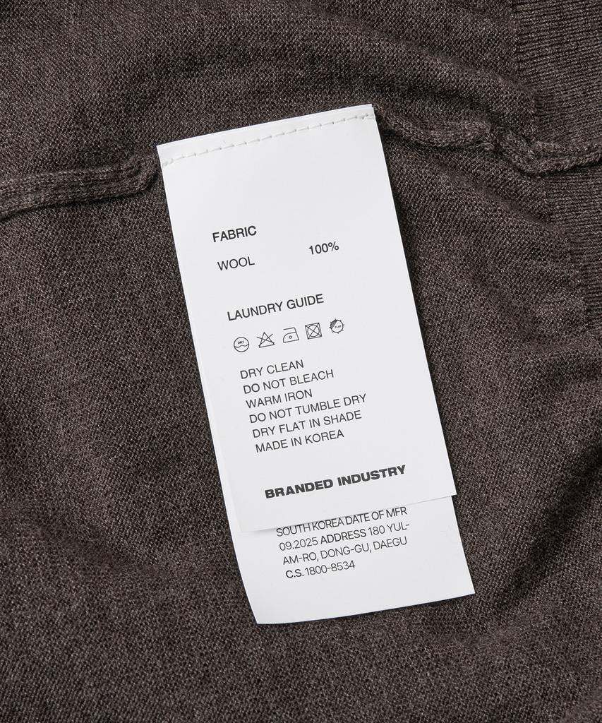Beulaendideu [Superior] Essential Superfine V-Neck Knit [Umber Brown]