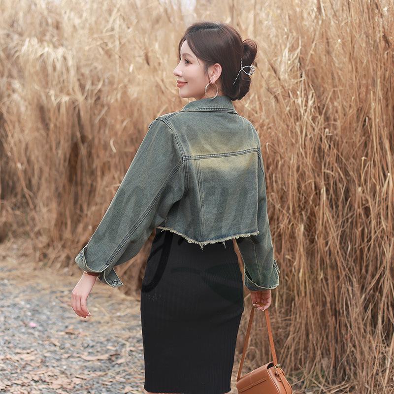 

Versatile Women s Soft Frayed Denim Jacket - Retro Style in Three Shades L синій
