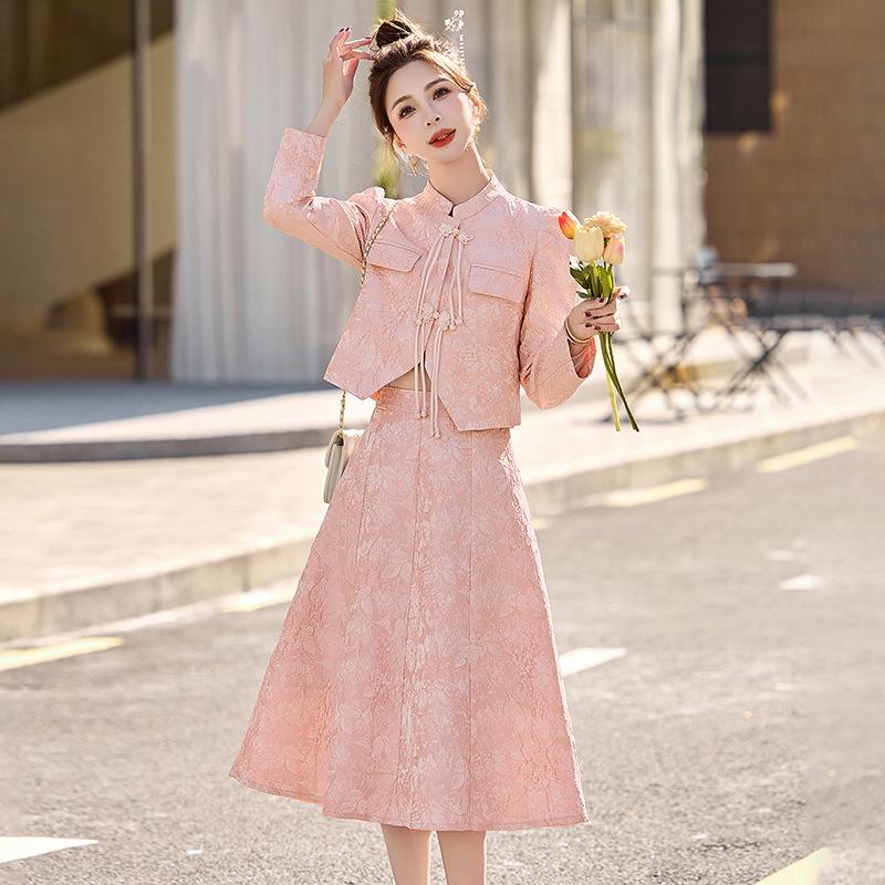 

2025 Spring & Autumn Young Chic Midi Coat & Skirt Set YH2612 XL (118-128 jin)