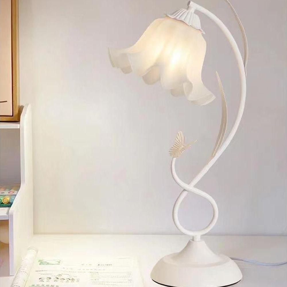 Rural Style Desk Lamp for Creating Atmosphere Floral Table Lamp Vintage Night Light Bedroom