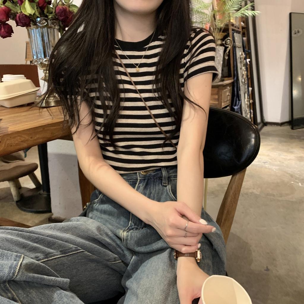 Summer Korean Short Sleeve T-shirts for Women Clothing Vintage Stripe Casual Slim T Shirt Harajuku Students Y2k Tops Streetwear