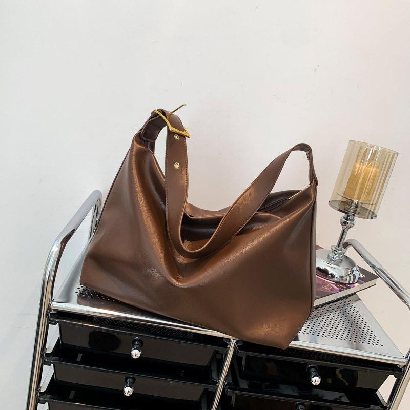 Sacs rétro européens et américains pour femmes, tendance et décontractés, doux au toucher, grande capacité, texturés et obliques, sac fourre-tout à bandoulière simple pour femmes