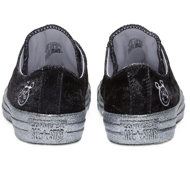 Miley Cyrus x Converse Chuck Taylor All Star Low Trendy Comfort Low-Top Canvas Women's Black & Silver