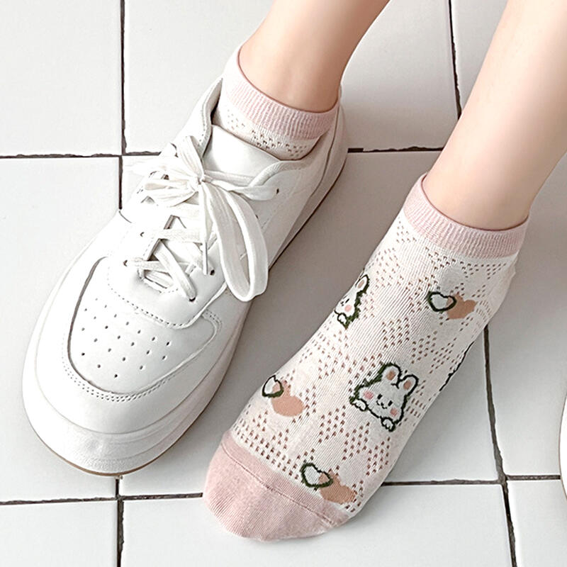 Women's Kitsch Pink Rabbit Punching Knit Socks (5 Pairs)