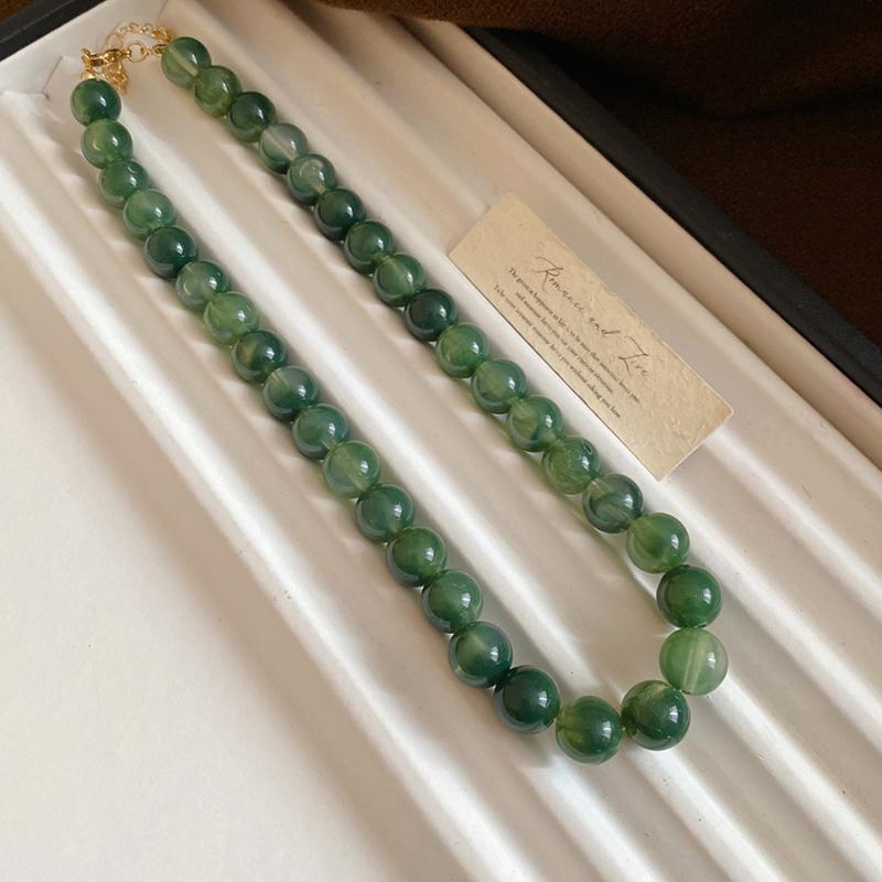 Colorful Elegant Bead Collarbone Chain Vintage Round Acrylic Bead Choker Delicate Neck Accessory for Prom Wear