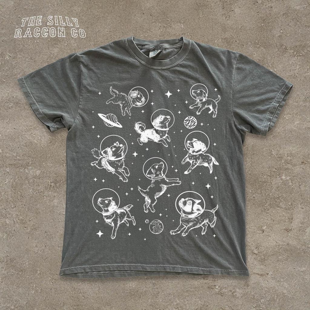 Astronaut Dog T-shirt for Dog Lovers Funny Galaxy Space Animal Tee for Men Women Retro Puppy Gift for Dog Lovers Vintage Cosmic Shirt