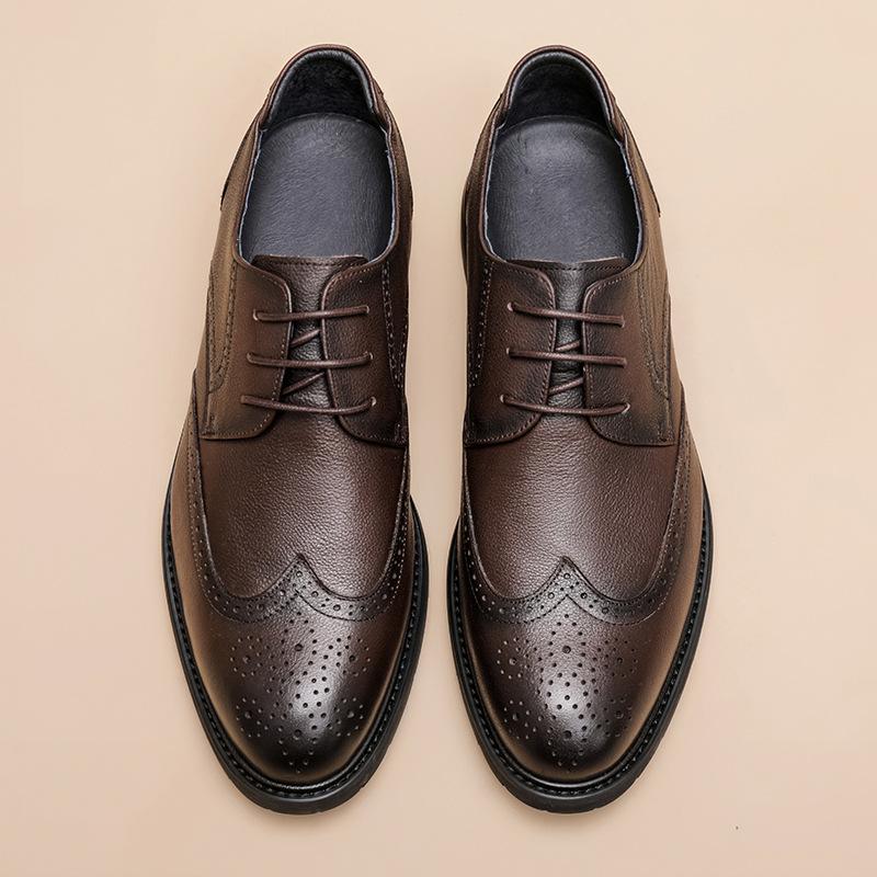 Leather shoes men's first layer cowhide business British Brock dress men's leather shoes soft sole soft surface