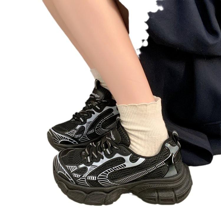 2025 Spring New Catwalk Model Dirty Dad Shoes Women Ins Trendy Retro Thick Sole Heightening Fried Street Sports Shoes Women