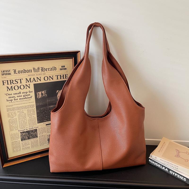 Women's Retro Korean Style Large Capacity PU Tote Bag for Versatile Use
