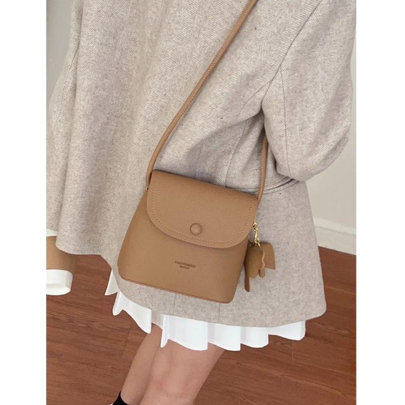 Нишевая ретро-сумка женская 2025 новая весна-лето высококачественная однотонная сумка через плечо, сумка-мессенджер, универсальная сумка-ведро