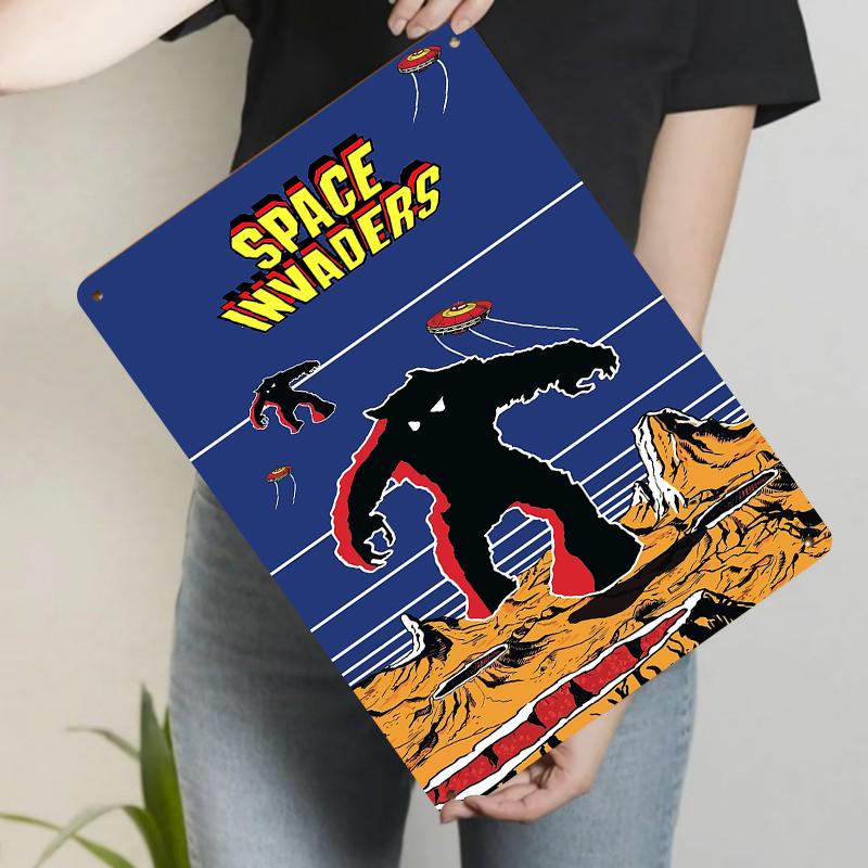 

Vintage Space Invaders Metal Wall Art Sci Fi Monster Alien UFO Decorative Painting 20x30cm（7.8x11.8inch）