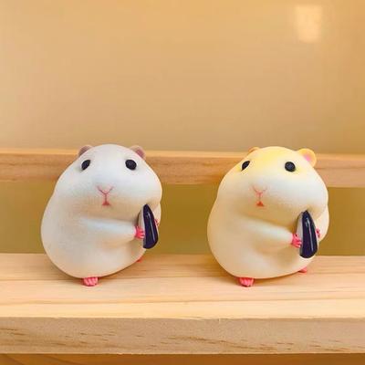Niedlicher Cartoon-Hamster, der Melonensamen isst, Auto-Innendekoration, Gourmet-Hamster-Figuren, Auto-Armaturenbrett-Ornamente, Zubehör