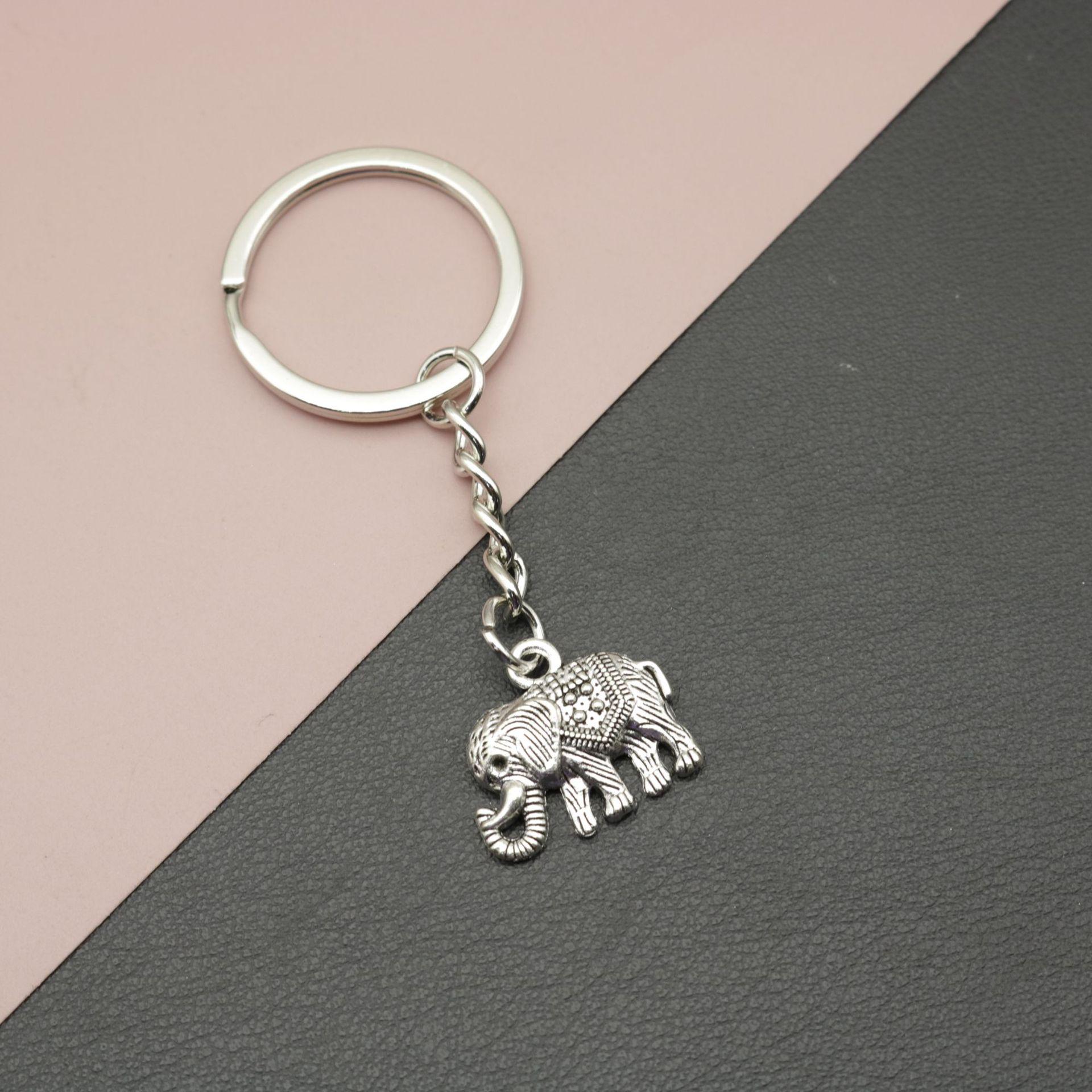 Simple Elephant Keychain Pendant - Hot Selling