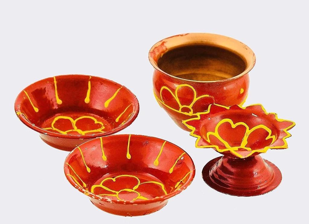 Dekoratives rotes und goldenes Stahl-Karwachauth-Thali-Set - Channi, Kalash, Diya, Schalen & Kumkum-Box für Feste, Vrat & Rituale