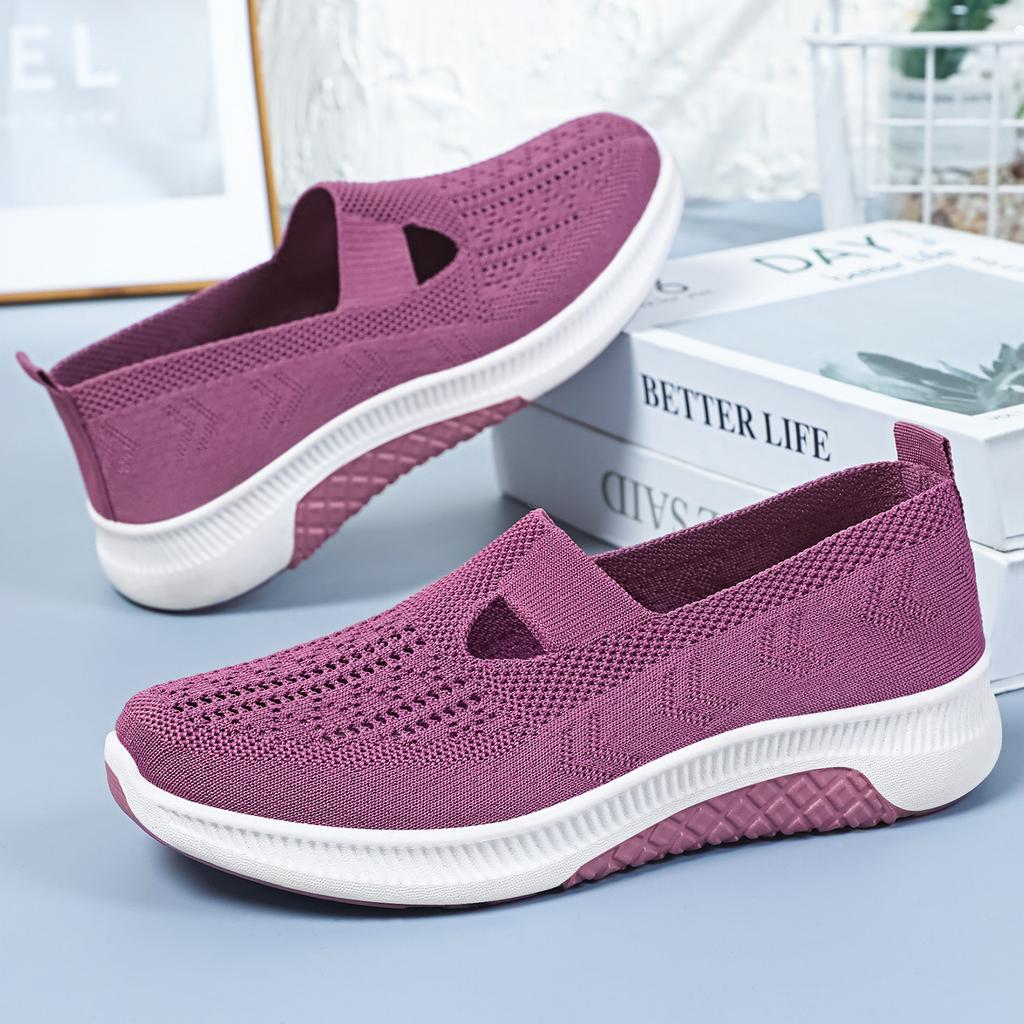 Women Shoes Spring Elderly Mom Shoes Breathable Soft Sole Slip On Casual Shoes Walking Shoes Casual Daily Comfortable Lightweight Sneakers