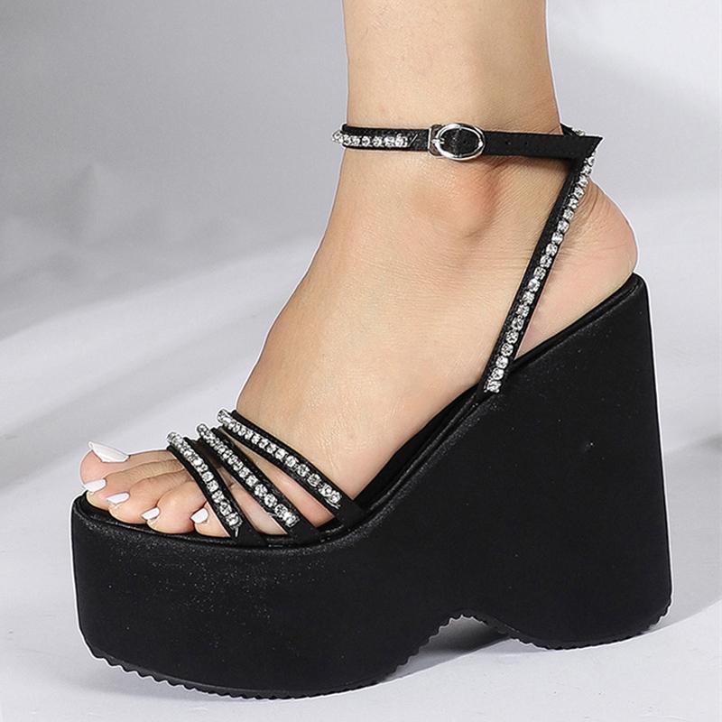 

Летние сандалии на танкетке с ремешком на щиколотке и кристаллами, женские туфли на платформе, черные женские вечерние модельные туфли на толстой подошве