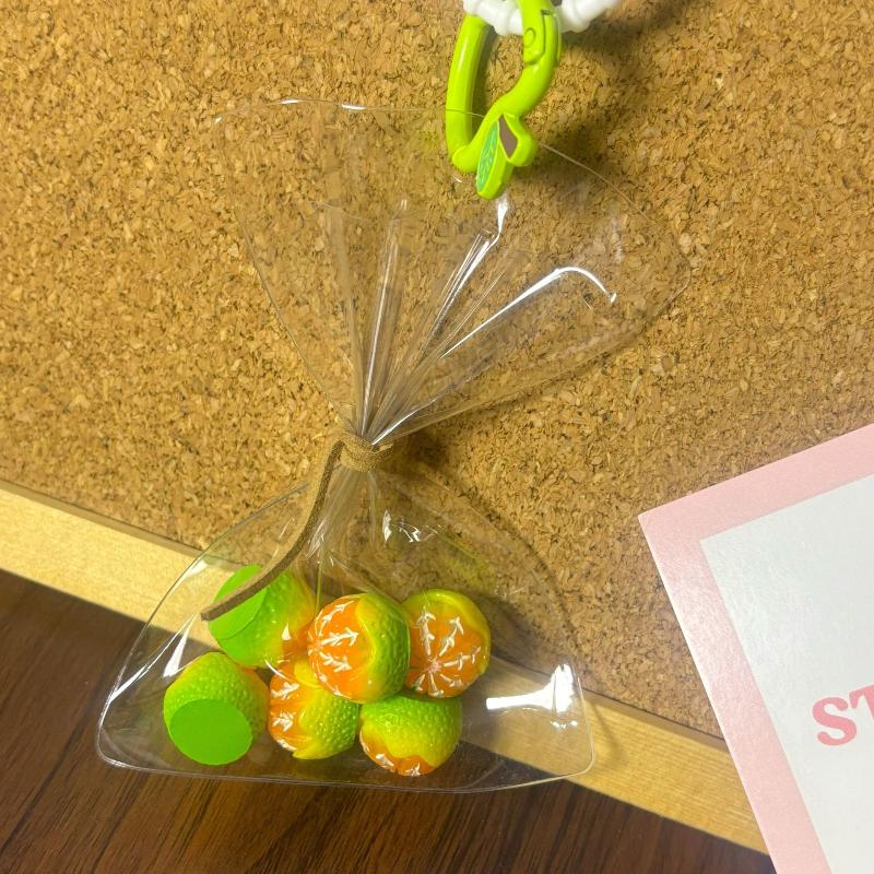 Tangerine Keychain Bag Keychain Auto Interior Decor Accessories Simulated Fruit Keychain Portable Rearview Mirror Fruit Pendant tangerine