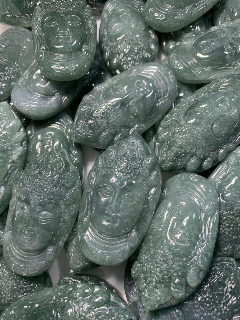 Naturalny Jadeit Klasy A Niebieska Woda Karta Błogosławieństwa Wielu Tematów Wachlarz Wisiorek