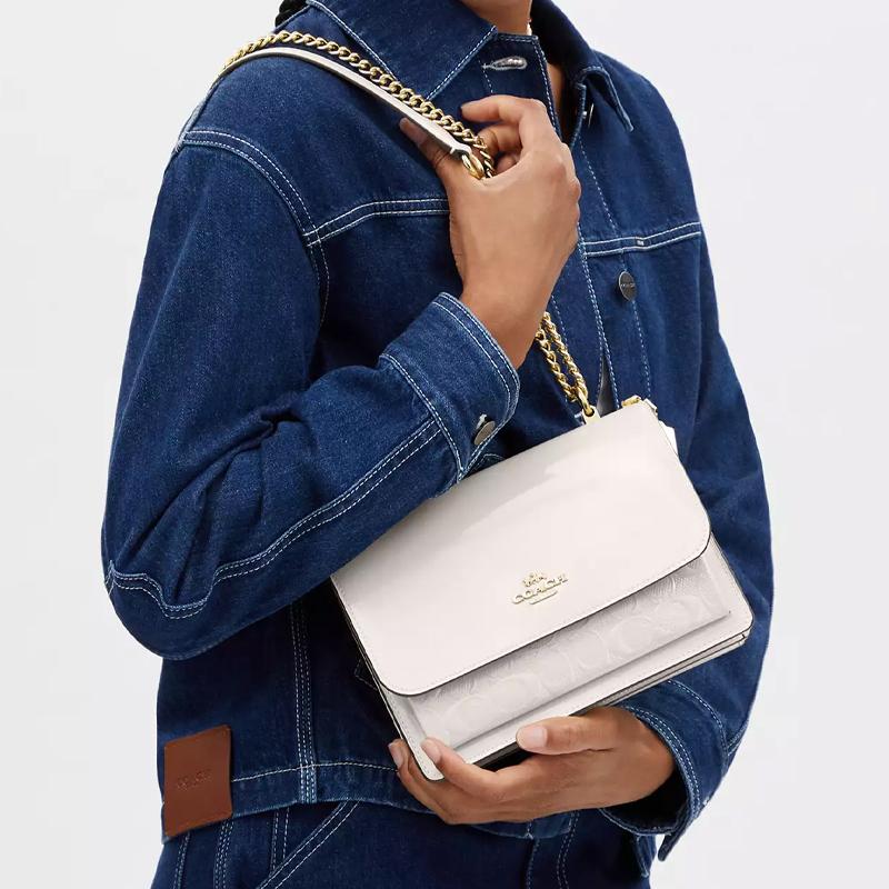 Coach Klare 22 Metal Logo Adjustable Shoulder Strap Patent Leather Smooth Leather Crossbody Bag Medium Women bags Chalk CU993-IMCHK