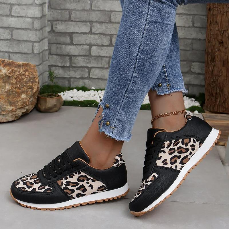 Large Outdoor Running Shoes, New Spliced Lace Up Sports Shoes, 2026 Low Cut Leopard Print Sports and Leisure Shoes for Women