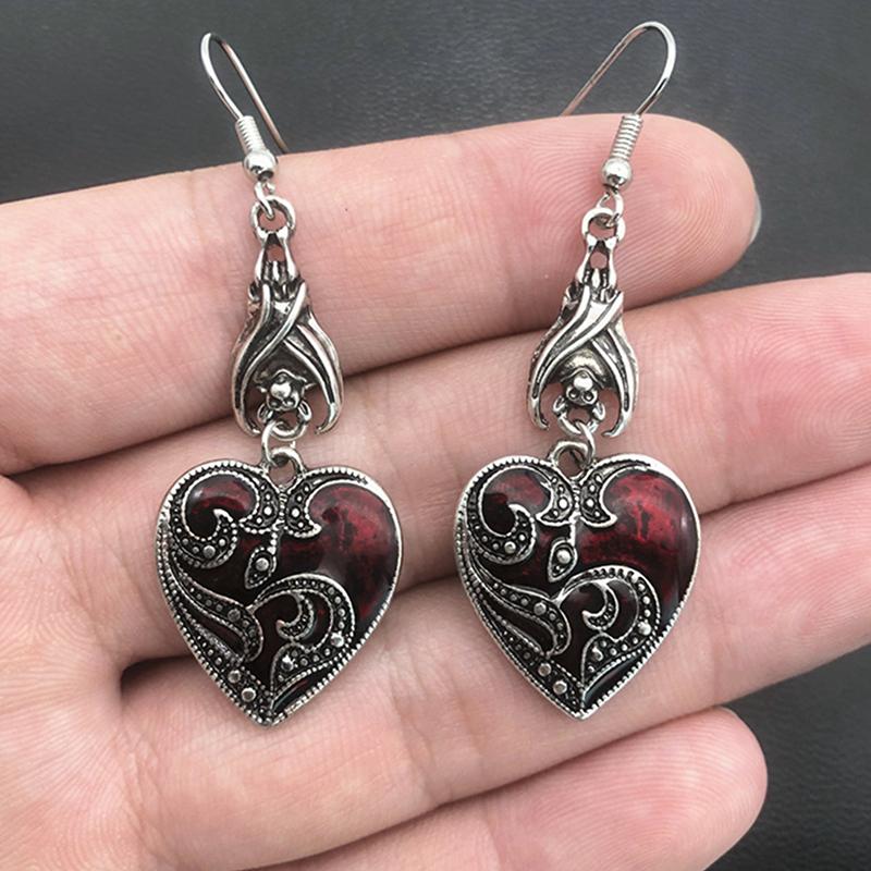 1Pair Gothic Earrings Personality Bats Heart-Shaped Earrings Halloween Jewelry