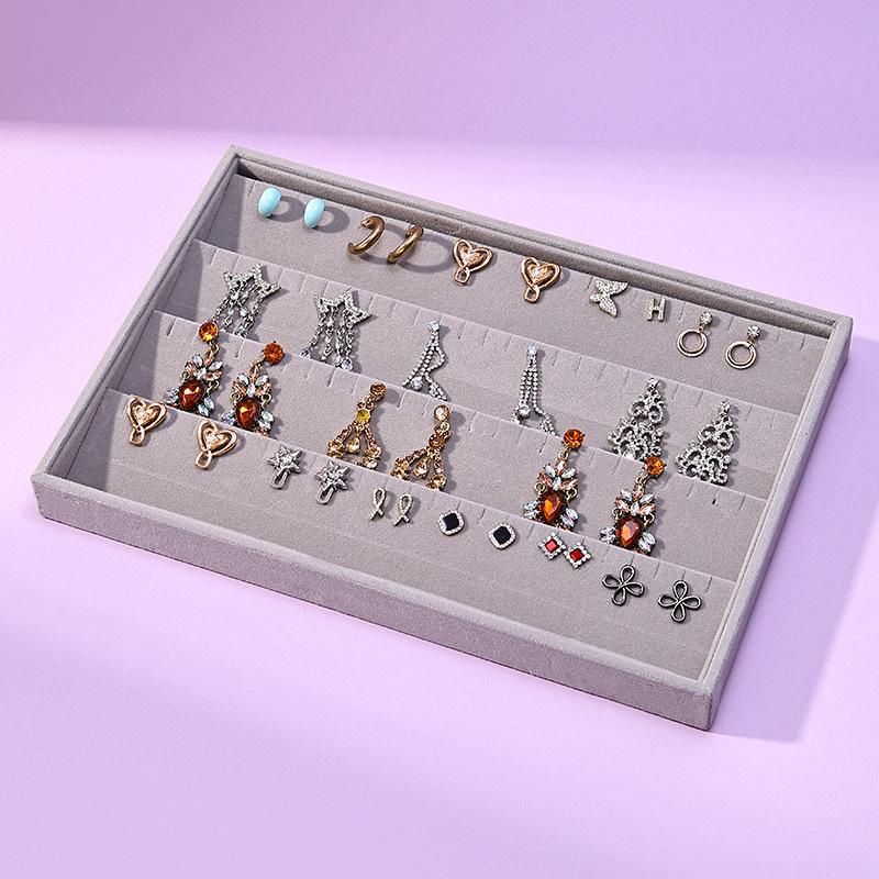 Elegant Jewelry Display Stand: Necklace, Bracelet, and Earring Storage Tray