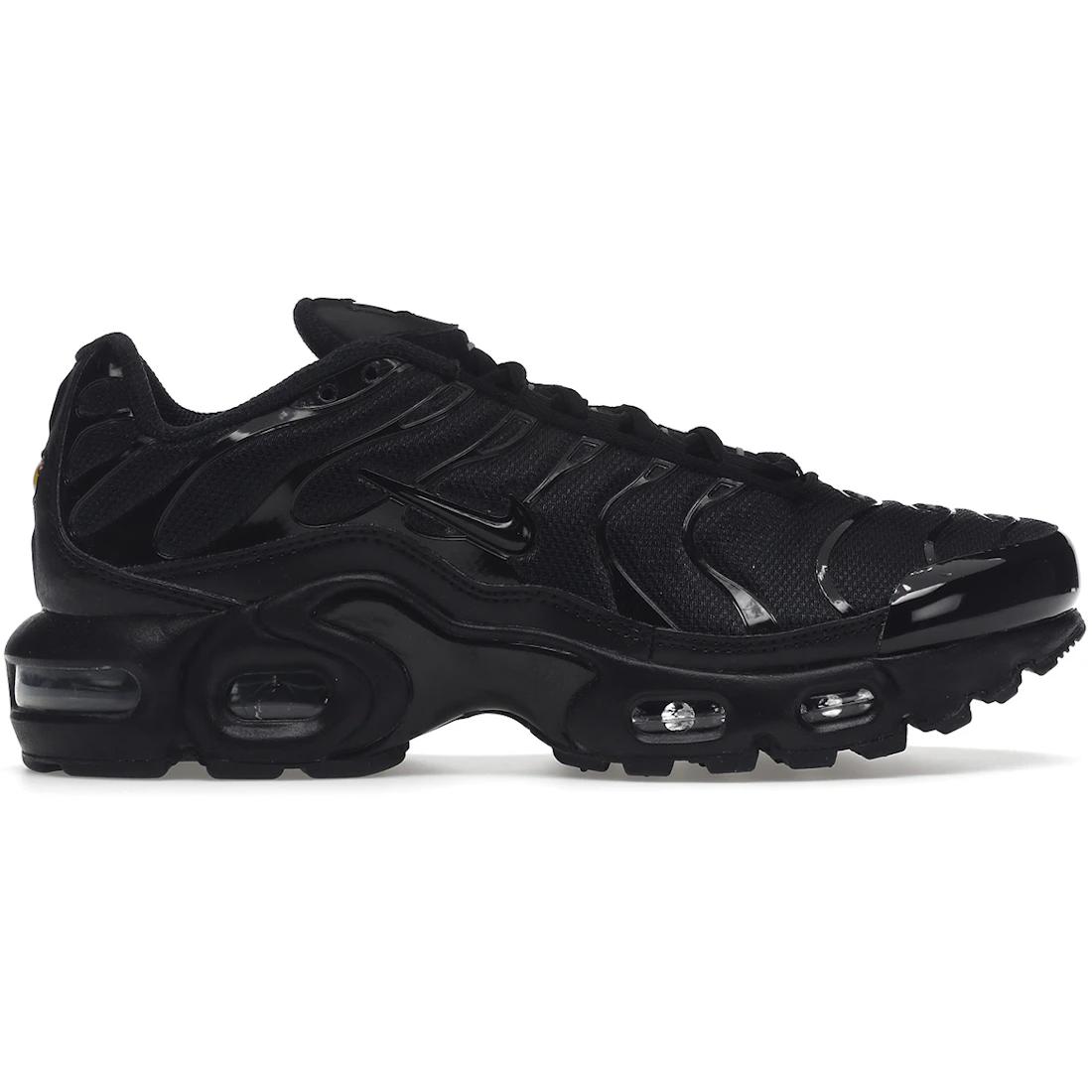 

Кроссовки Nike Air Max Plus Triple Black (GS)(CD0609-001) 35.5