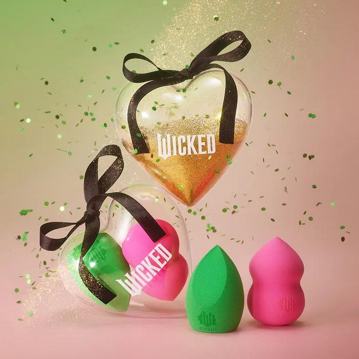 

AmoreBasic X Wicked Makeup Sponge Set x 2