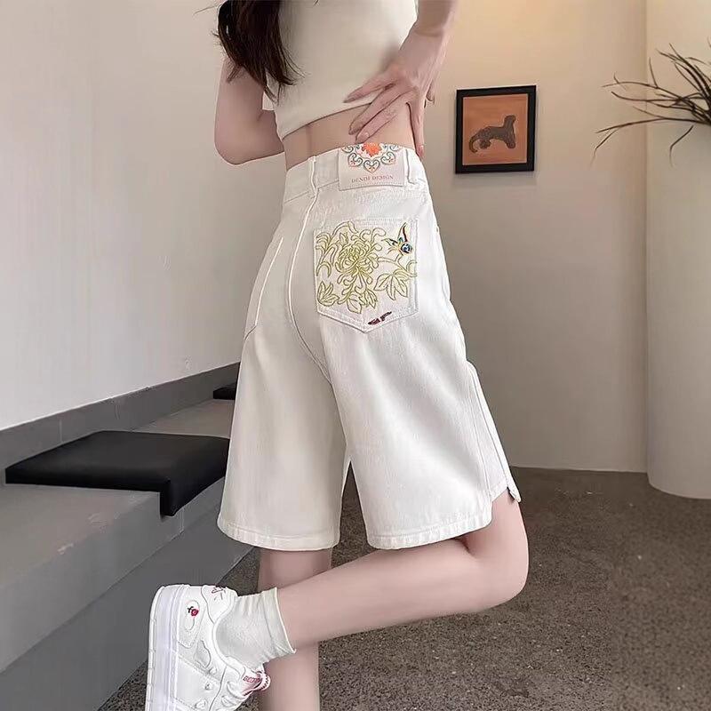 Embroidered Five-point Denim Shorts Women s Summer Thin Pear-shaped Loose Trousers High Waist  Butterfly Embroidery Straight White Denim Shorts S белый