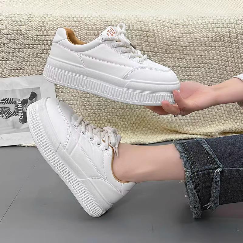 Japanese white shoes 2025 spring European platform women's shoes new height-increasing casual board shoes versatile student sports shoes
