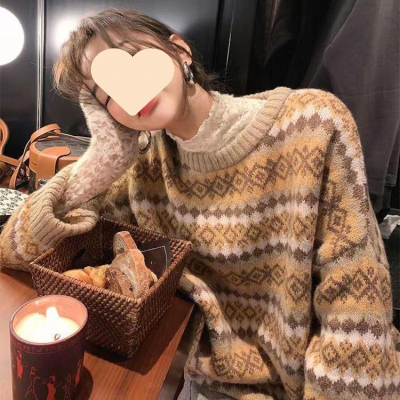 Women's Knitted Sweater Retro Niche Sweater Style Autumn and Winter Knitted Sweater