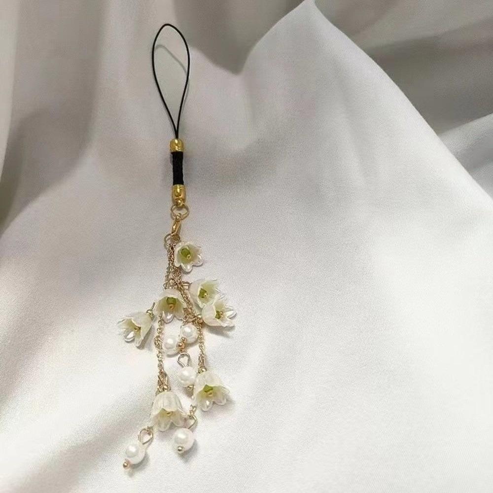 Ornaments Flower Cluster Keychain Elegant Tassel Keychain Creative Flower Pendant Gifts
