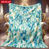 A 2D Blue and White Floral Themed Flannel Blanket with Soft High-definition Digital Printing, a Cooling Blanket Suitable for All Seasons! Soft and Bre
