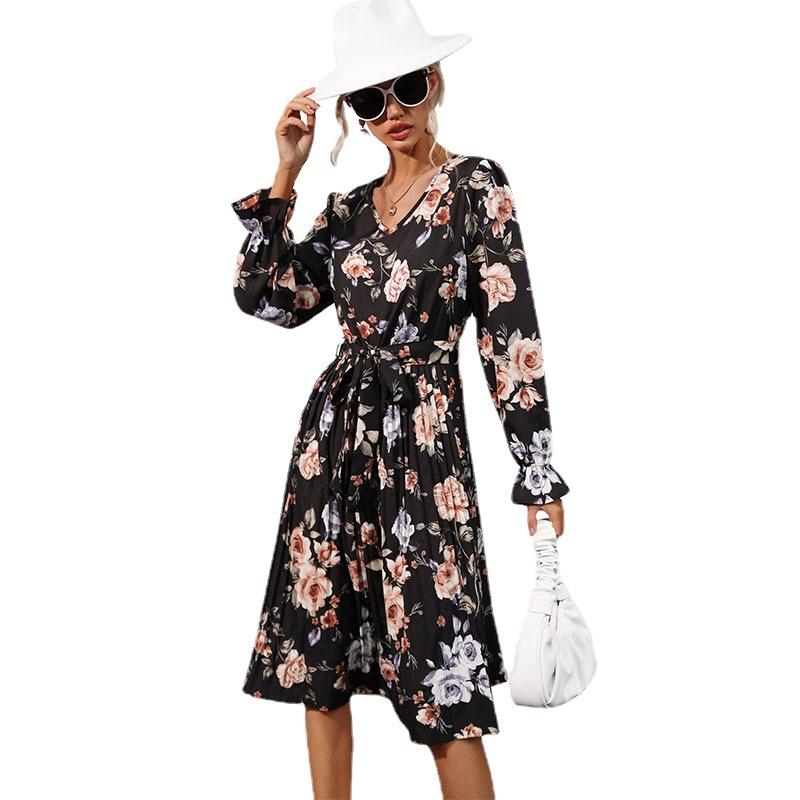 Fashion Women's Printed Long Sleeve Dress Pleated Skirt Medium and Long