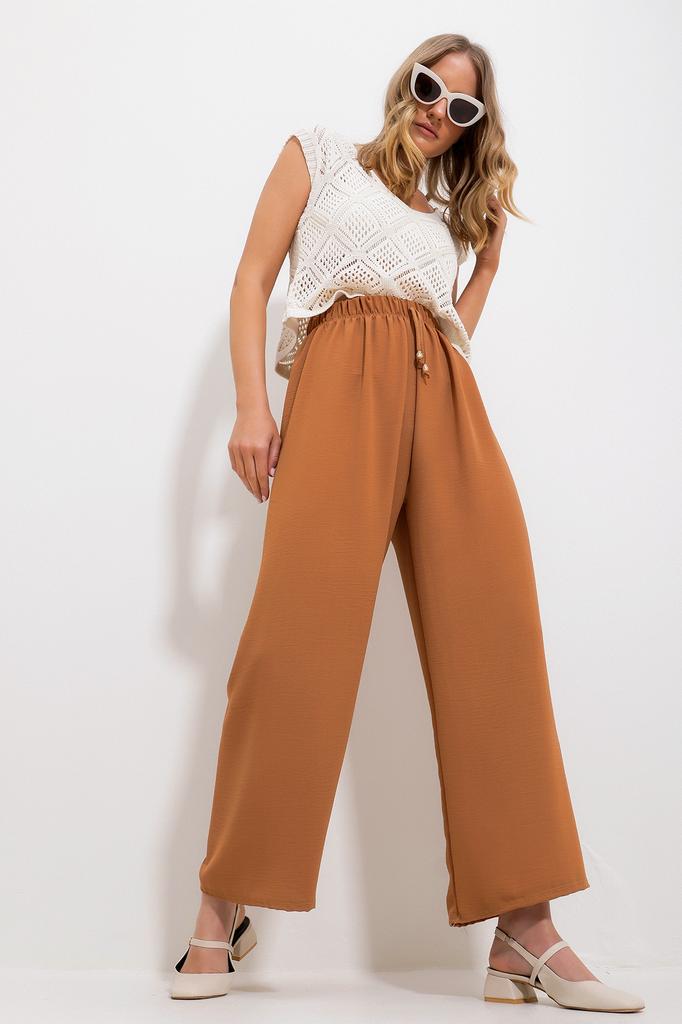 Women's Trousers New Season Fashion Vibrant Green Elastic Waist Comfortable Cute Aerobin Trousers