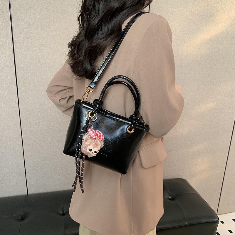 Women's Red Wedding Bucket Bag – 2024 Fashion Crossbody & Shoulder Bag