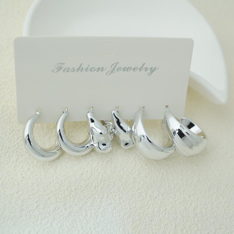 

Trendy C-shaped Water Drop Large Hoop Earrings for Women