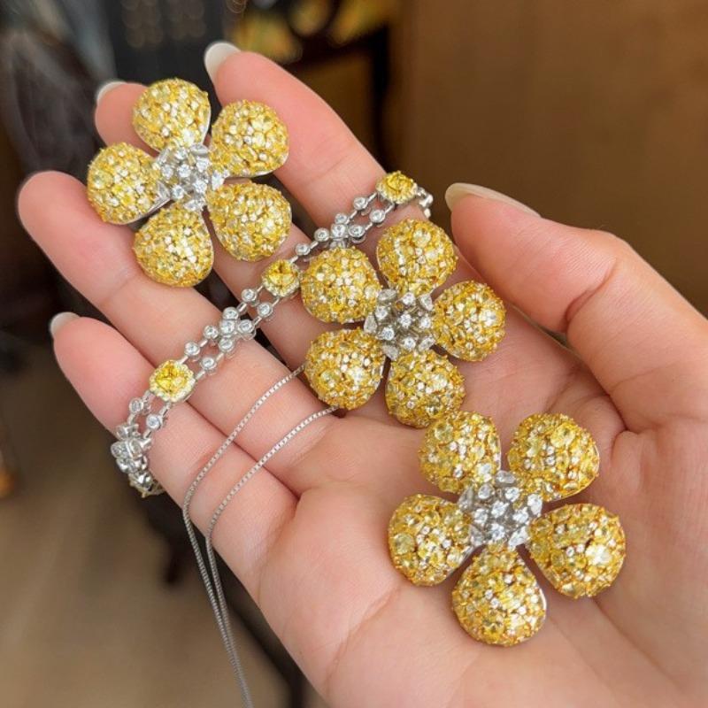 K real gold electroplated zircon flower stud earrings, luxury heavy industry jewelry set, light luxury niche jewelry.