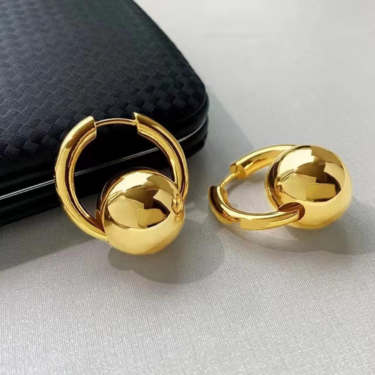 Retro Personality Simple Geometric Round Ball Earrings Buckle for Women Creativity Irregular Chic Charming Party Zircon Gift