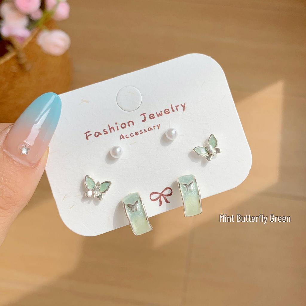 Orecchini a farfalla sfumati viola: Eleganti orecchini a forma di ago in argento per donna con un fascino fresco, dolce e fiabesco