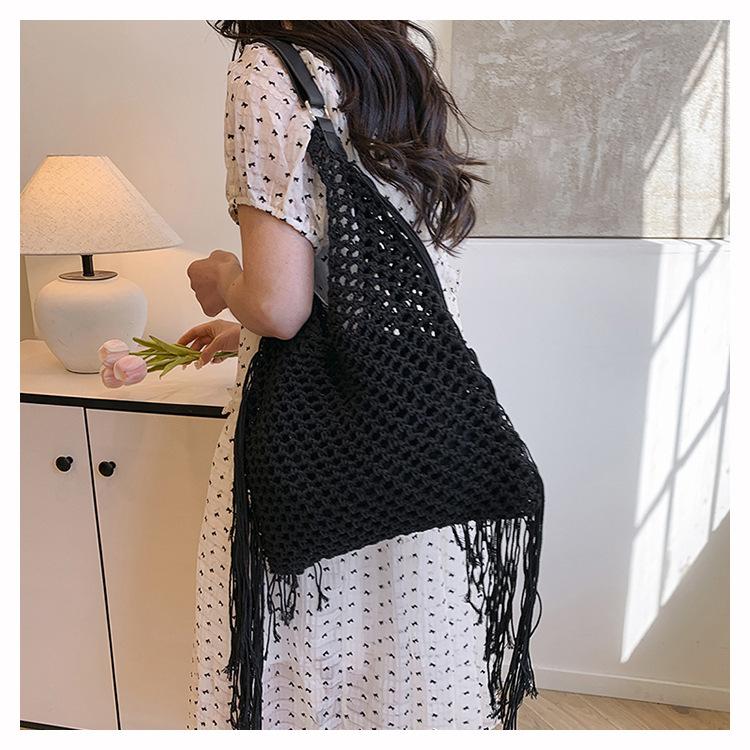 Tassel Bag Women's Hollow Handwoven Bag Beach Bag New Women's Shoulder Versatile Tote Bag