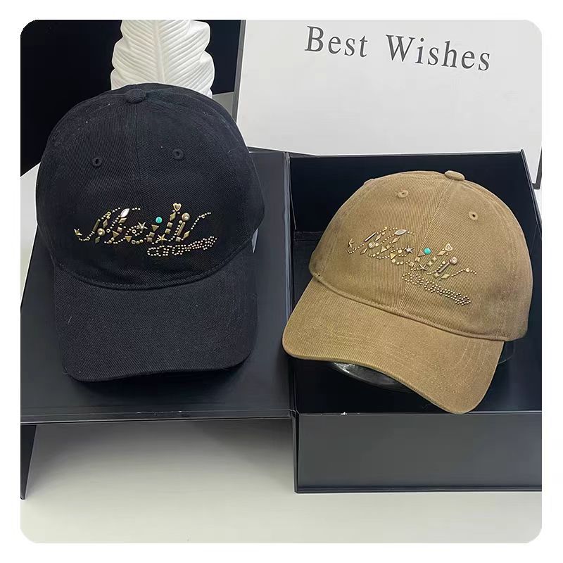 Hot-drilled baseball cap for women, versatile, sun-protective, and high-quality