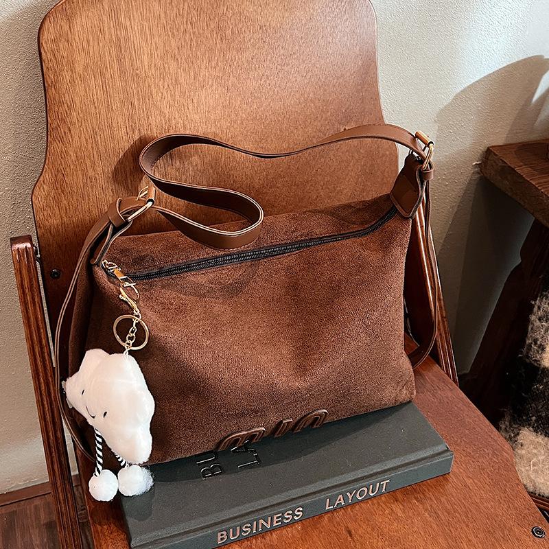 Large Capacity Bag for Women In Autumn and Winter Fashion Crossbody Bag for Women Ins Niche Versatile One-shoulder Dumpling Bag