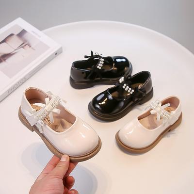 Chaussures de princesse en cuir à perles pour filles 2025 automne nouvelles chaussures de performance noires pour enfants chaussures décontractées à nœud